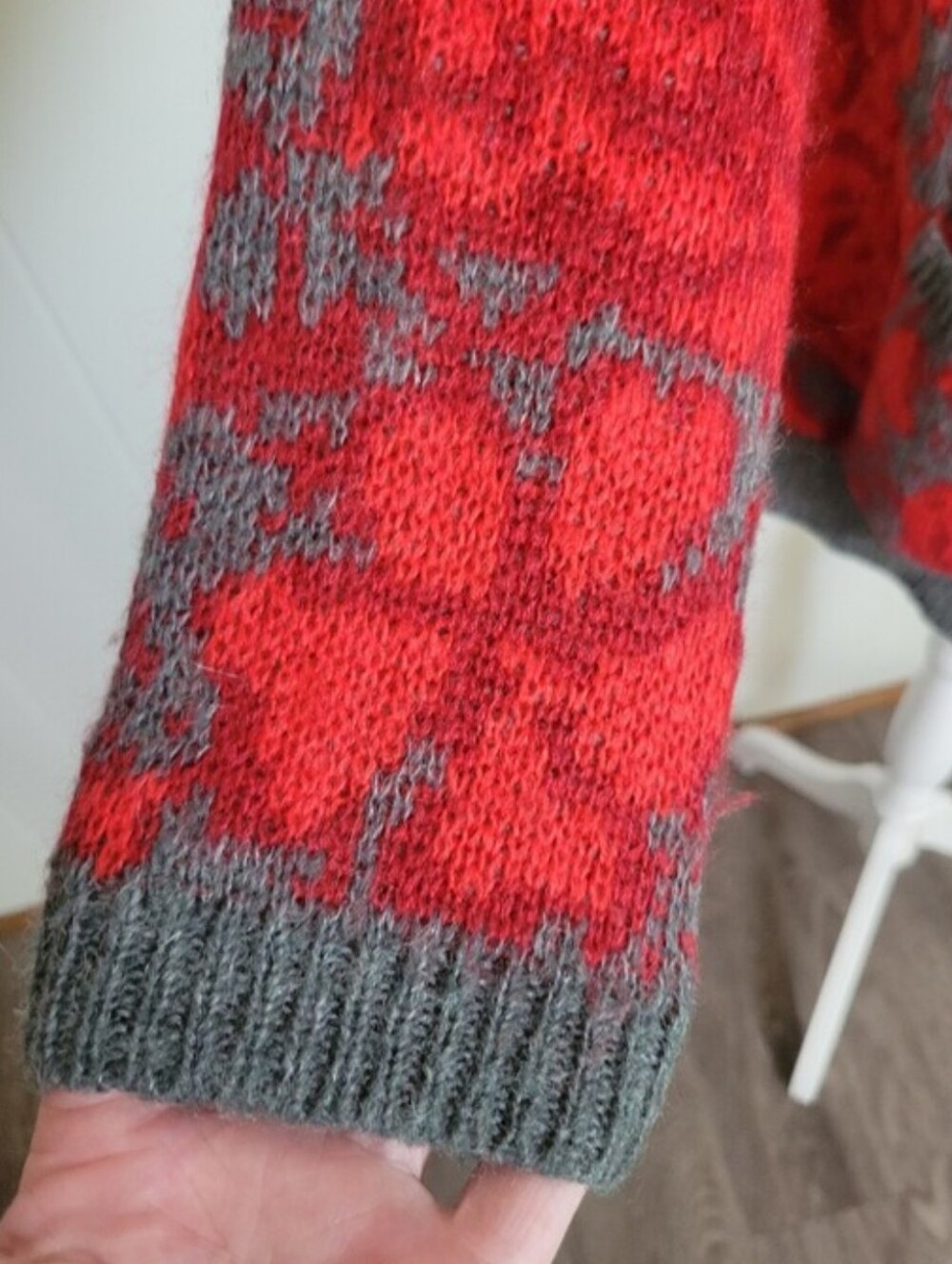Anthropologie × Sparrow Maraschino Floral Sweater Coat Red & Gray Cardigan M/L - Picture 6 of 12